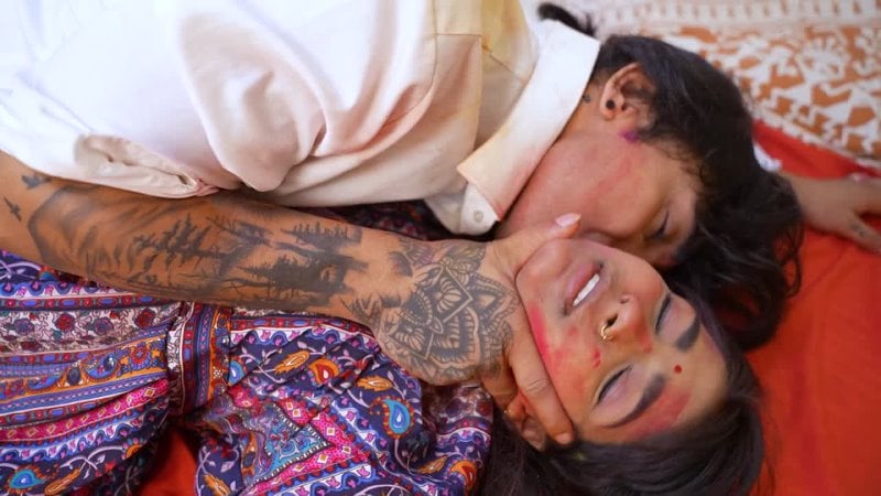 Indischer heißer Pornostar Sanjana Holi besonderer Fick