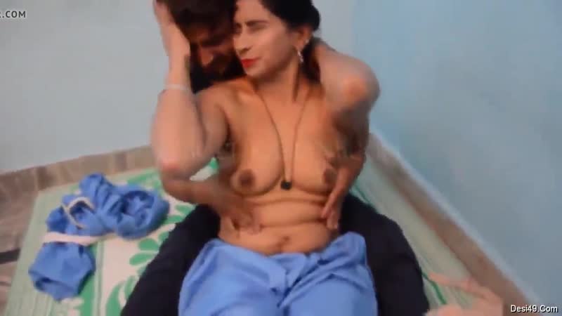 美丽的德西印度印度教妓女护士他妈的裸体与病人脱胸罩裸体性骑鸡巴裸照热胸部乳头