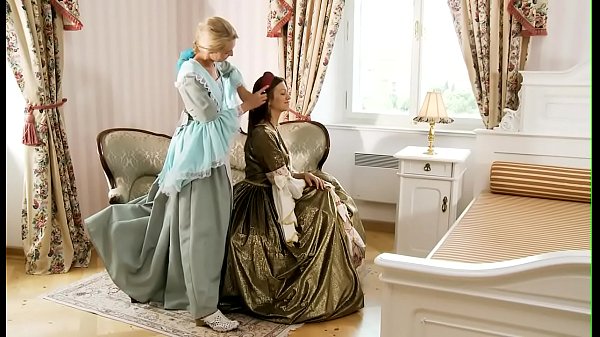 Adolescente de edad legal lamiendo coño