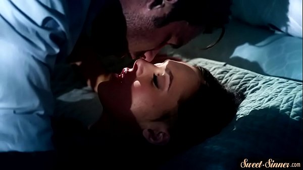 सेक्सी सह शॉट किशोर खुद का आनंद लेता है