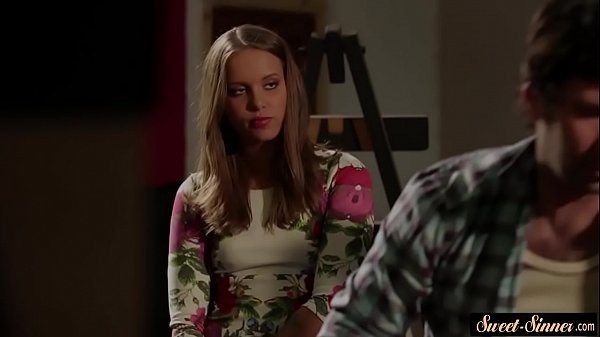 Doggystyled adolescente dobrado pelo professor de arte