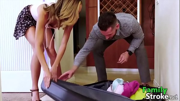 Perverser Bareback-Arsch: Full HD FamilyStroke.net - Averie Moore