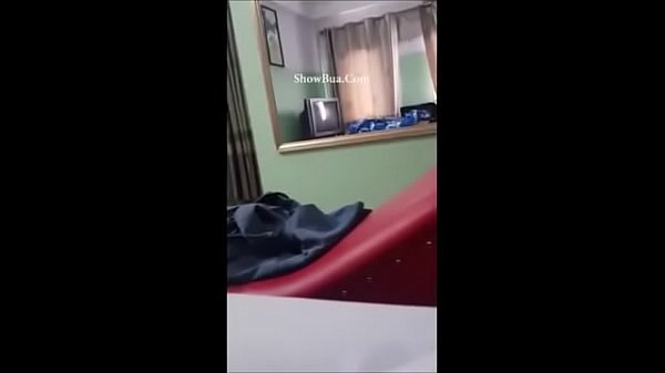 V&atilde_i cả khẩu d&acirc_m