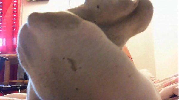 Vieni ad annusare i miei calzini sudati e puzzolenti dopo una sessione di palestra