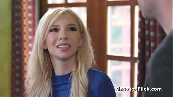 Massaggio privato oleoso sessantanove con una bionda calda