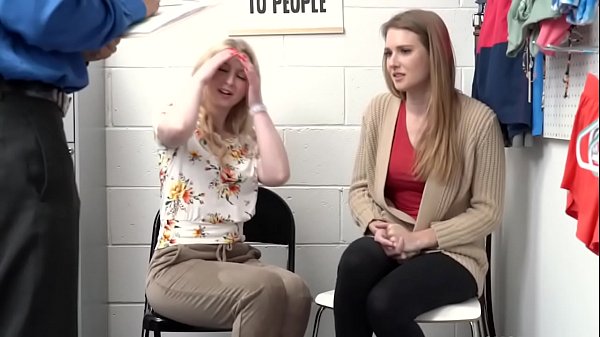 ¡Sexo duro en una oficina de seguridad ahora!