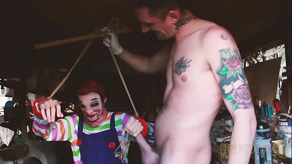 Lovely Teen Girl enjoys herself in amateur