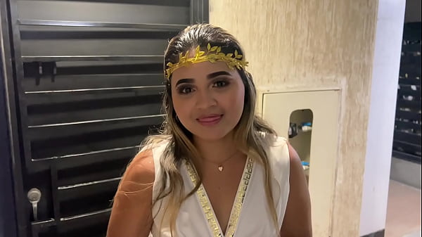 Sehen Sie sich das freche Bukkake-Teen-Video an