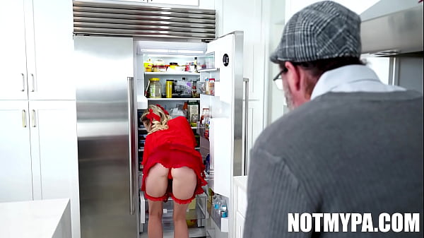 La narrazione perversa del nonno adottivo