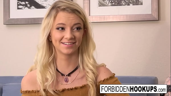 Beautiful Teen has fun cumshot