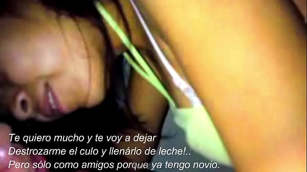 यह मेरे लिए पीछे से पहली बार है: तो कृपया मेरी छोटी गांड के साथ नम्र रहें।