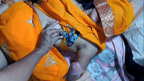 Se non l'hai visto, allora cosa hai visto, lotta in bocca, dito nella figa, tette in mano.