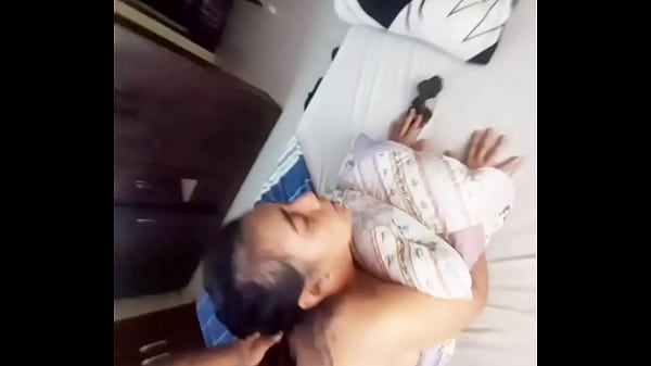 Un polvo muy caliente con mi amigo me hizo eyacular con un gran orgasmo