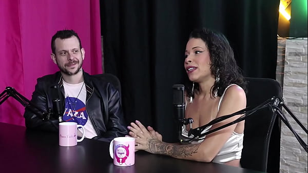 Il primo sesso è stato orribile, il preservativo era pessimo e gli faceva male, e ha avuto la sua prima relazione liberale: Espuleta e Himeros Mansion (SHEER/RED)