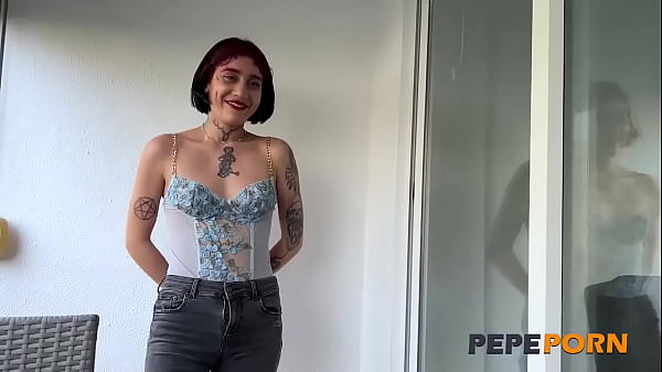 ¡Maria Adams tiene el control en su primer casting! A ella le gusta CRUDO :-D