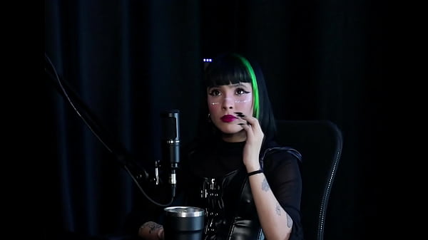 Dio consejos a las personas sobre las relaciones y quiere una abierta - Carol RHCP (SHEER/RED)