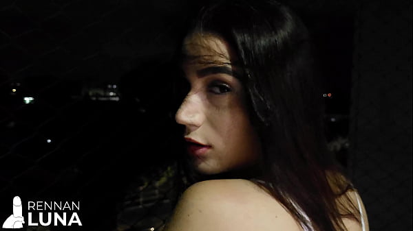 Heiße verheiratete Frau wollte in den Arsch gefickt werden und saß bereitwillig auf Pauz&atilde_o! (GAPE-Geldautomat)