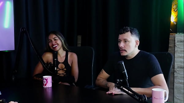 Viveram uma vida oculta no come&ccedil_o, pegavam todo mundo em baladas, e tinha medo nos atendimentos - Casal Kaliente (SHEER/RED)