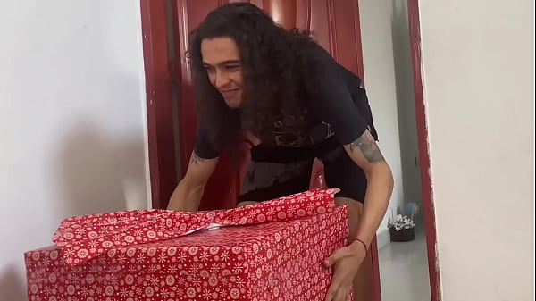 AMIGA SECRETA ME SORPRENDE CON UN ANAL PROFUNDO INCRE&Iacute_BLE COMO REGALO ? &iexcl_Cum goteando de su culo!