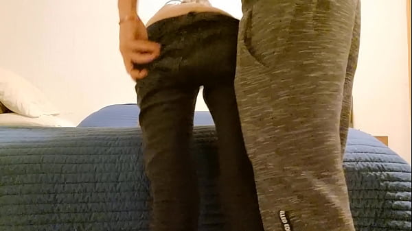 É assim que minha irmã fode quando está bem com meu irmão, mexicana infiel está bem com o namorado mas ainda vem me visitar