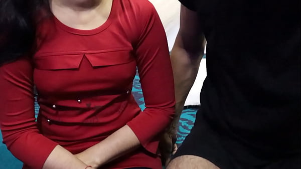 L'insegnante ha ricevuto una sorpresa dalla studentessa magra con una storia di sesso hindi