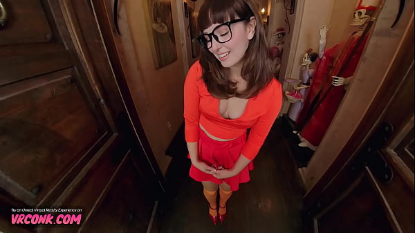 VR Conk Naughty Velma Dinkley liebt auch Schwänze. XXX-Parodie VR-Porno