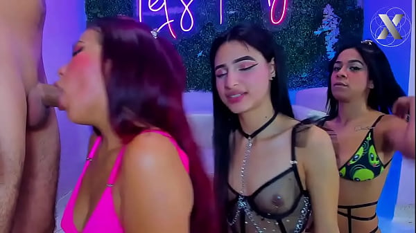 Assista ao atraente vídeo adolescente latina