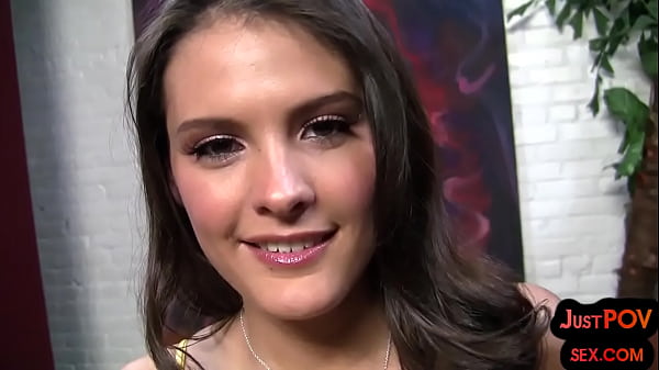 Beautiful Teen has fun blowjob