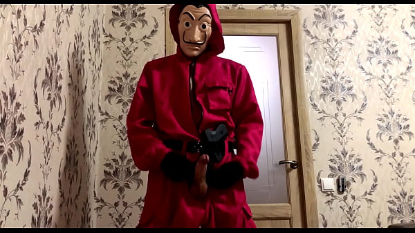 El ladrón de la &quot_CASA DE PAPEL&quot_ encontró a un trabajador y se corre en su cara / Conversaciones rusas guarras / La Casa De Papel