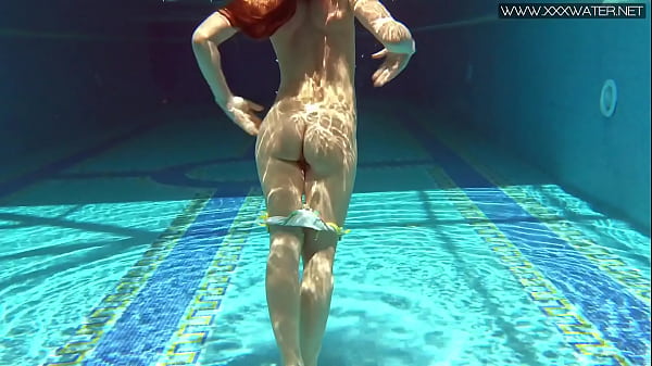 Ver vídeo atractivo de estrella porno para adolescentes