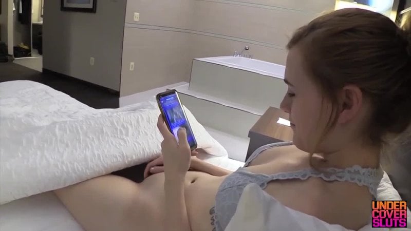 Undercoversluts Rori Rose – Teenie-Schwester [Schwester Bruder hilft Porno voller Arsch schön verrückt Sperma Schwester Bruder schlank]