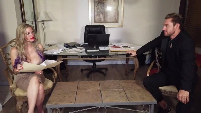 Casca Akashova, BDSM-Sex, harter Fick, MILF, reife Frau, Ehefrau, vollbusige, große Titten, gefälschte Brüste, Schlag auf den Arsch, Hintern, Porno, heiße geile Wichsmuschi (schön)